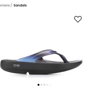 OOFOS OOLALA LUXE SANDALS NWOT